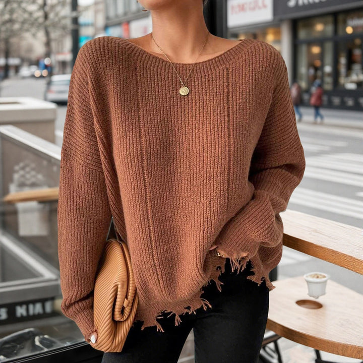Damer casual oversized tröja med fransiga avslut och djup rund halsringning Mirla-Eva Jonsson