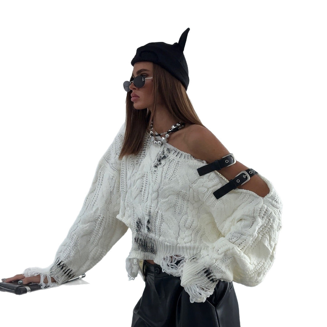 Damer casual stickad tröja med unikt off-shoulder-design och kreativa detaljer Mirla-Eva Jonsson