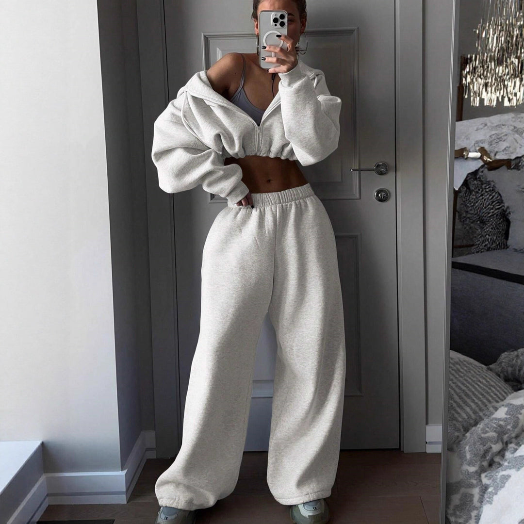 Damer casual sweat-set med oversized huvtröja och vid midja Mirla-Eva Jonsson