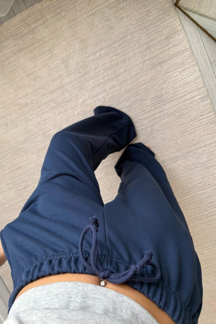 Damer casual sweatpants med elastisk midjeband och dragsko Mirla-Eva Jonsson