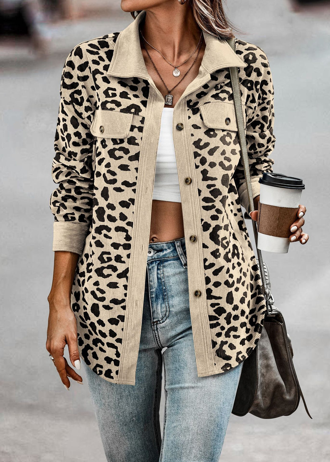 Damer cordjacka med leopardmönster och praktiska fickor Eva Jonsson-Eva Jonsson