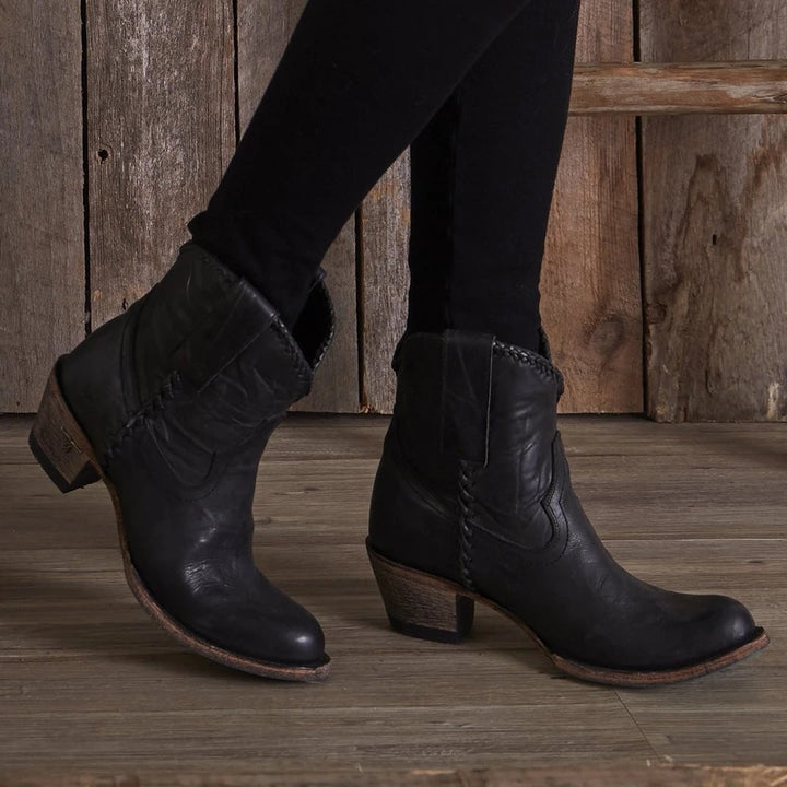 Damer cowboy stövlar med iögonfallande flätad-look Mirla-Eva Jonsson
