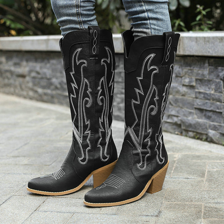 Damer cowboystövlar med detaljerad broderi Mirla-Eva Jonsson
