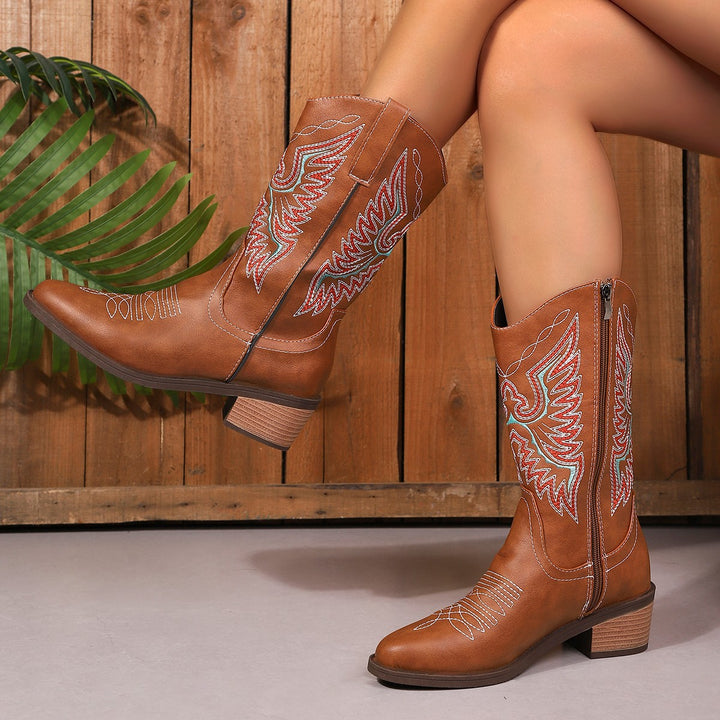 Damer cowboystövlar med konstnärliga broderier Mirla-Eva Jonsson