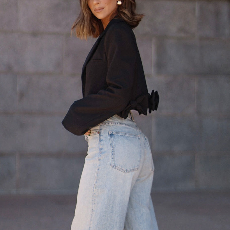 Damer cropped Blazerjacka med volangdetaljer och snygg skärning Mirla-Eva Jonsson