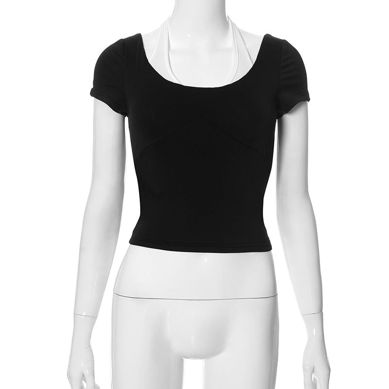 Damer cropped T-shirt med axelaccenter och figurformad skärning Mirla-Eva Jonsson