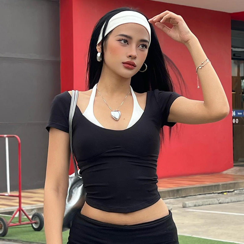 Damer cropped T-shirt med axelaccenter och figurformad skärning Mirla-Eva Jonsson