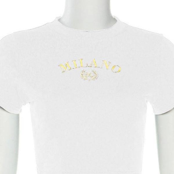 Damer cropped T-shirt med broderad text och rund halsringning Mirla-Eva Jonsson