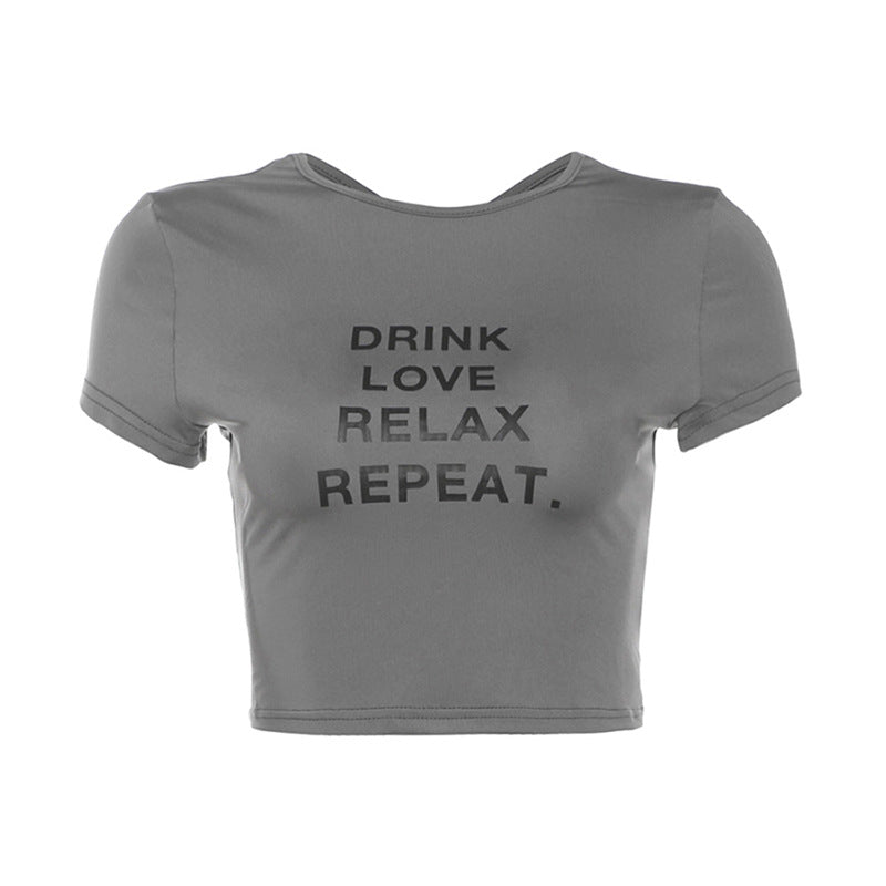 Damer cropped T-shirt med motivtryck Mirla-Eva Jonsson