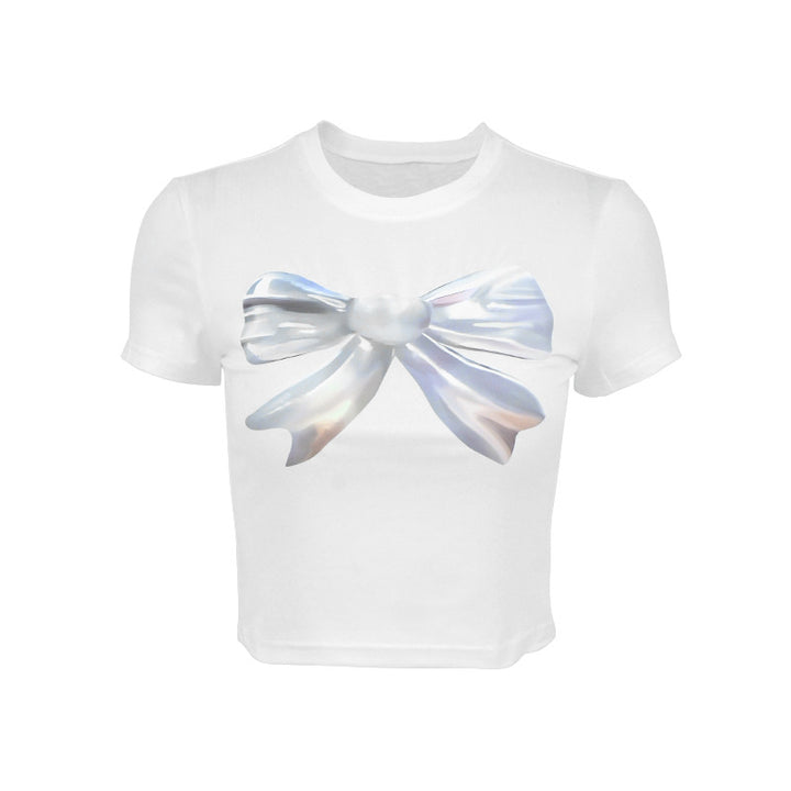 Damer cropped T-shirt med unikt 3D-design av en slinga Mirla-Eva Jonsson