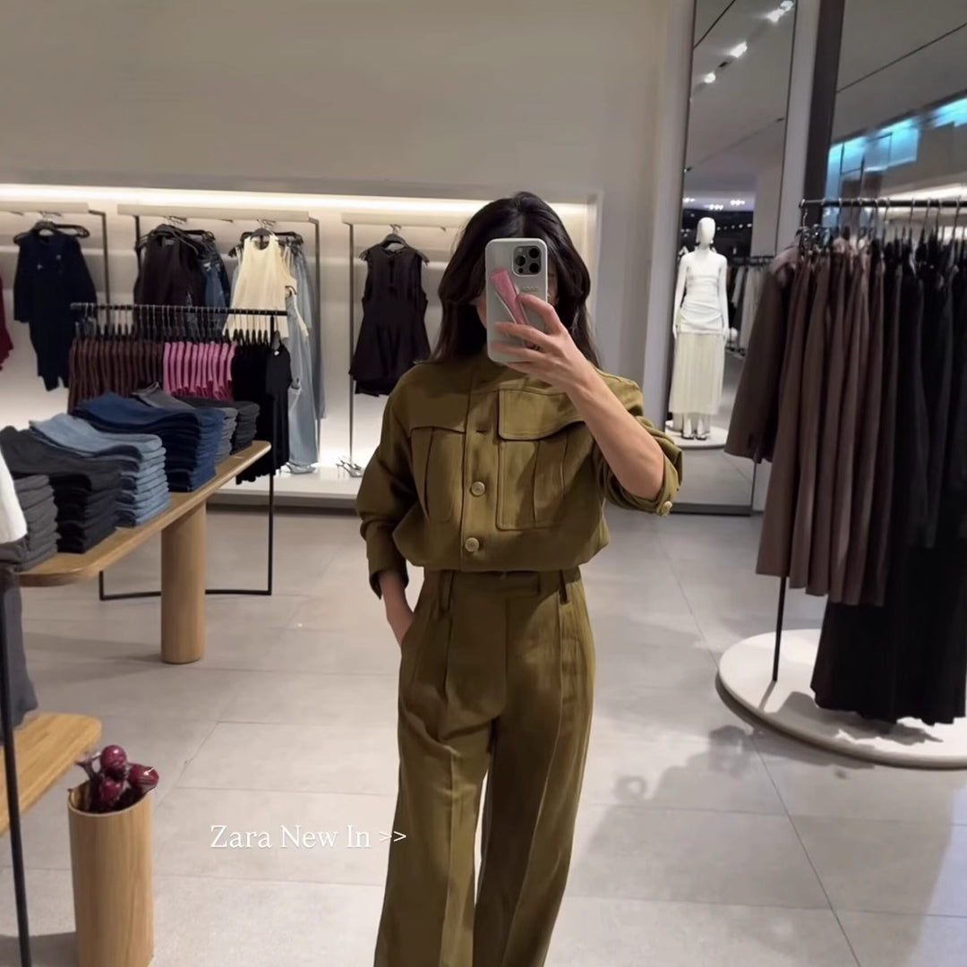 Damer cropped Utility-jacka med praktiska fickor och snörning Mirla-Eva Jonsson