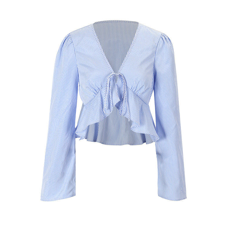 Damer cropped blus med lekfulla volangdetaljer och knytbar slipsstängning Mirla-Eva Jonsson