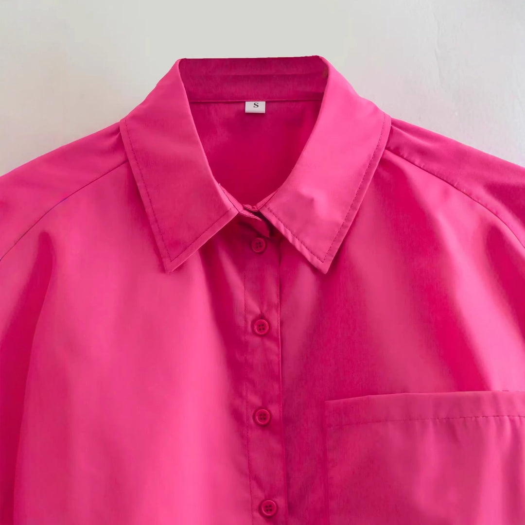 Damer cropped blus med modern krage och bröstficka Mirla-Eva Jonsson