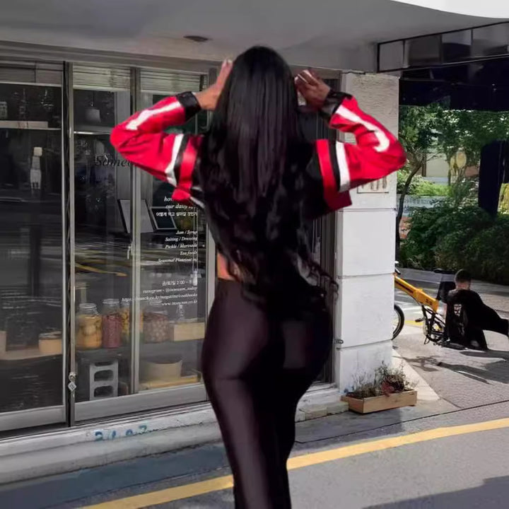 Damer cropped konstläderjacka i iögonfallande design Mirla-Eva Jonsson