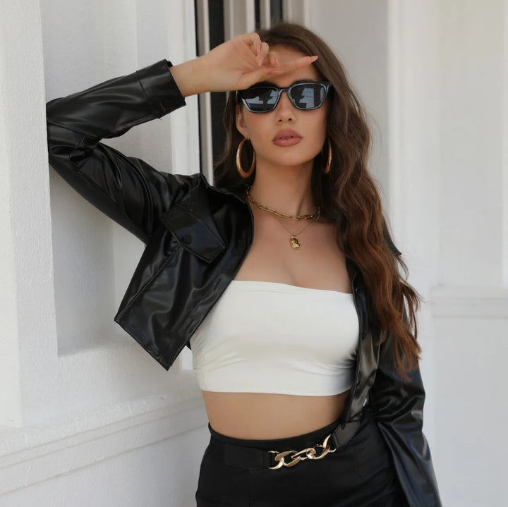 Damer cropped konstläderjacka med trendy detaljer Mirla-Eva Jonsson