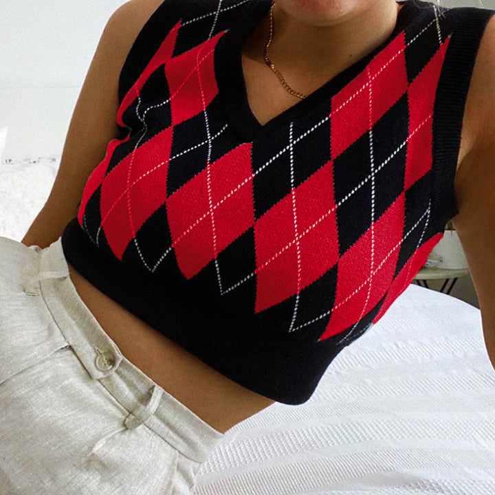 Damer cropped sticktop med modernt rutmönster Mirla-Eva Jonsson