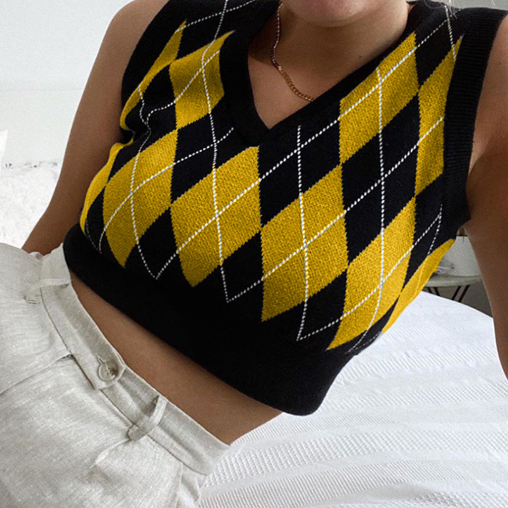 Damer cropped sticktop med modernt rutmönster Mirla-Eva Jonsson