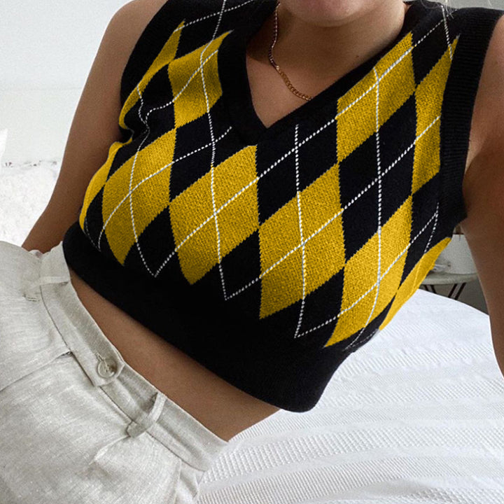 Damer cropped sticktop med modernt rutmönster Mirla-Eva Jonsson
