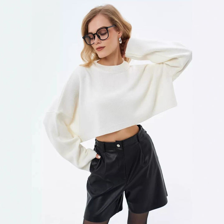 Damer cropped tröja i avslappnad oversized-stil med vida ärmar och strukturerad design Mirla-Eva Jonsson