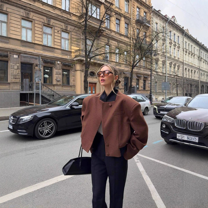 Damer cropped ulljacka med elegant snitt Mirla-Eva Jonsson