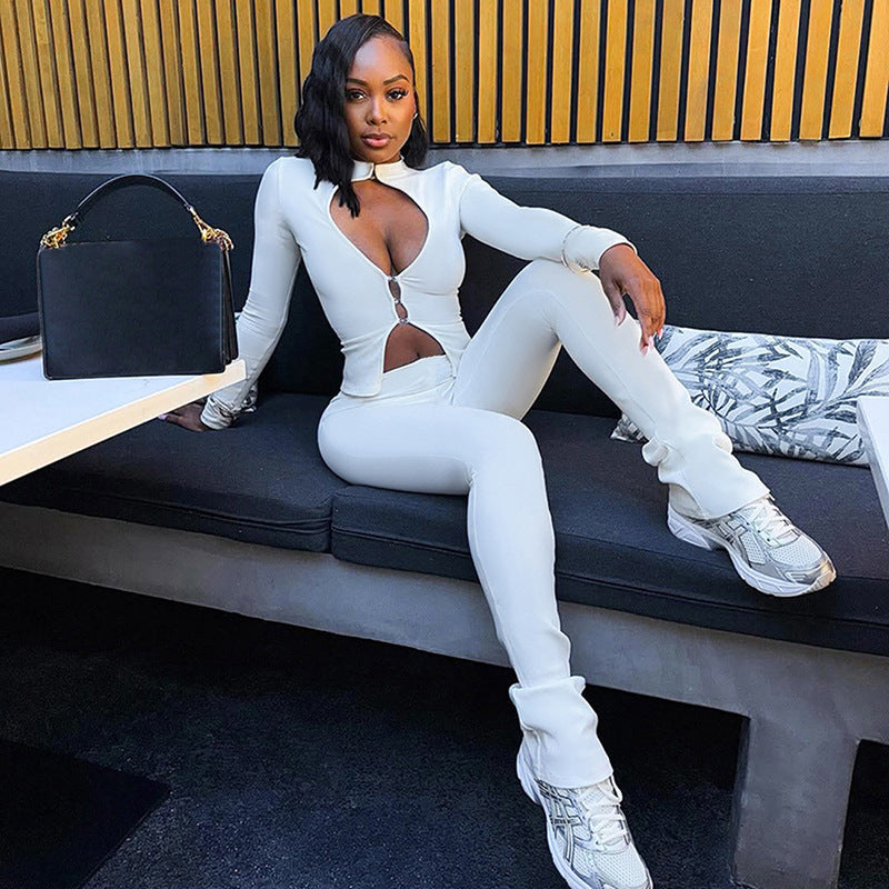 Damer cut-out jumpsuit med elegant ståkrage och figurnära snitt Mirla-Eva Jonsson