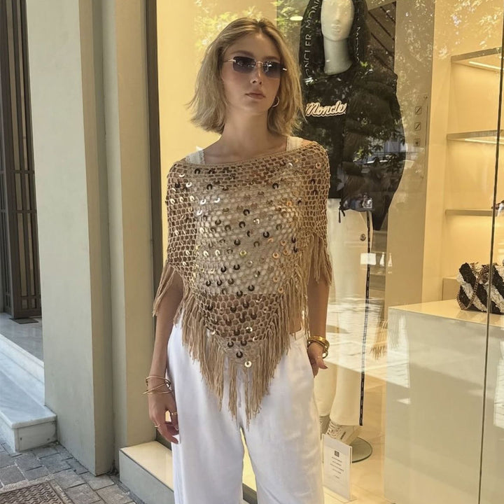 Damer dekorativ spets poncho med eleganta paljetter och fransar Mirla-Eva Jonsson