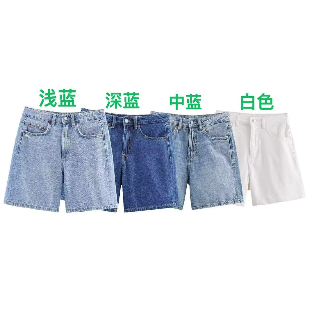 Damer denimshorts i avslappnad stil med hög midja och praktiska fickor Mirla-Eva Jonsson