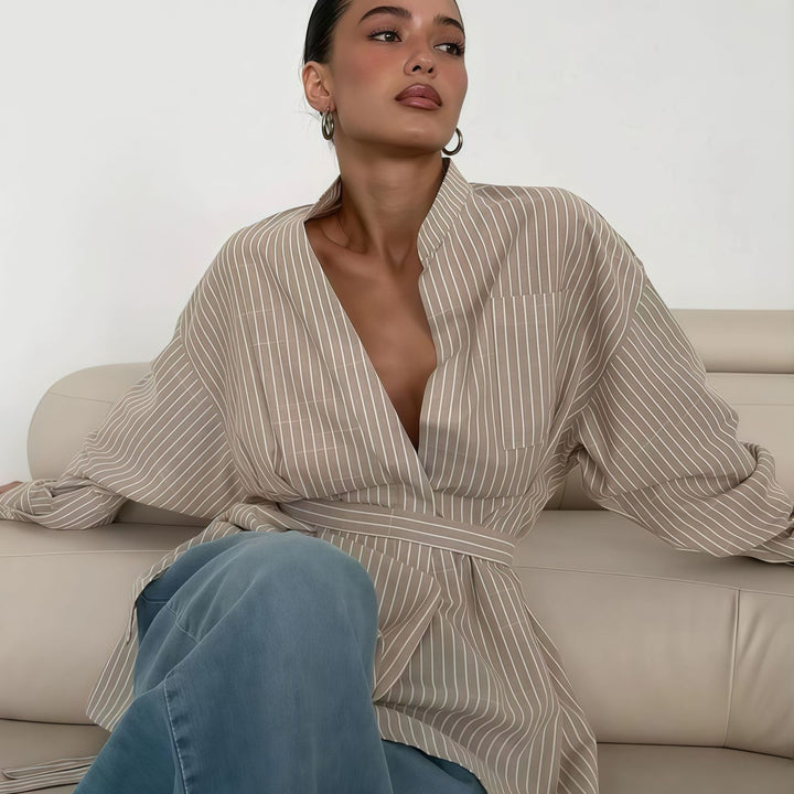 Damer elegant Blus med figursydd design och bälte Mirla-Eva Jonsson