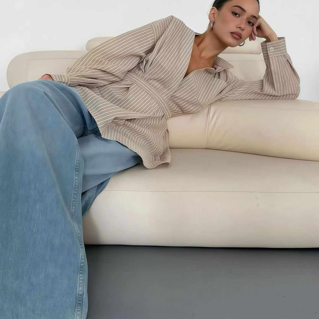 Damer elegant Blus med figursydd design och bälte Mirla-Eva Jonsson