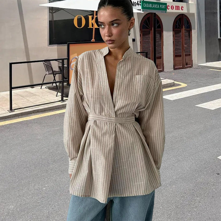 Damer elegant Blus med figursydd design och bälte Mirla-Eva Jonsson