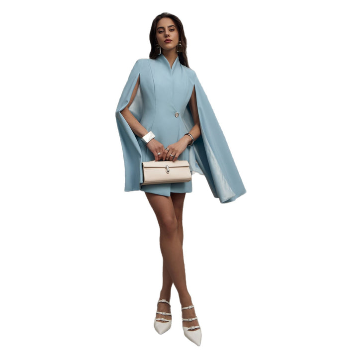 Damer elegant Cape-klänning med fina knapppdetaljer Mirla-Eva Jonsson