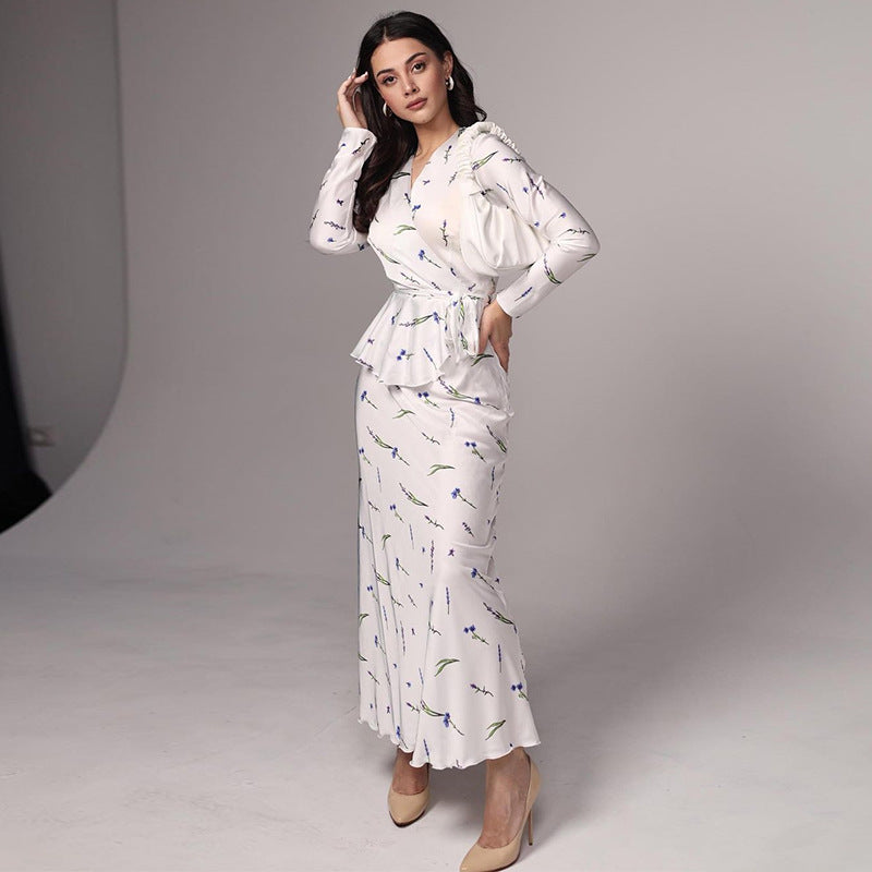 Damer elegant Maxi-klänning med djup V-ringning och figursydd design Mirla-Eva Jonsson
