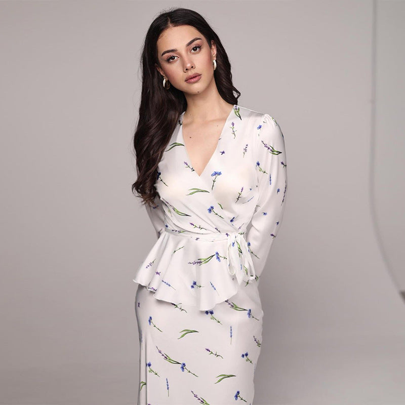 Damer elegant Maxi-klänning med djup V-ringning och figursydd design Mirla-Eva Jonsson