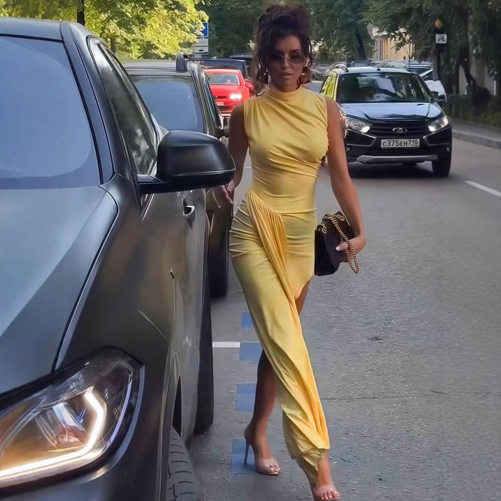 Damer elegant Maxiklänning med asymmetrisk skärning och hög slits Mirla-Eva Jonsson