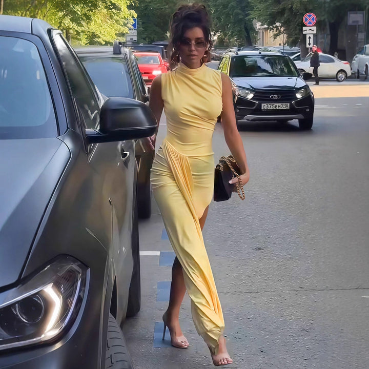 Damer elegant Maxiklänning med asymmetrisk skärning och hög slits Mirla-Eva Jonsson