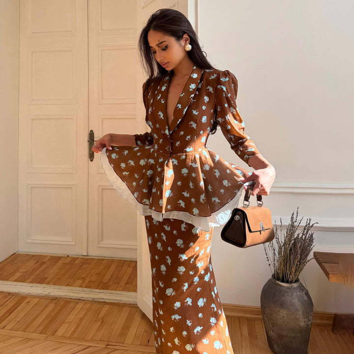 Damer elegant Maxiklänning med voluminös volangslut och blommönster Mirla-Eva Jonsson