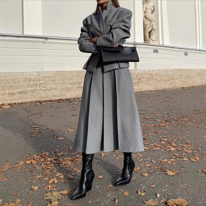 Damer elegant Oversize-jacka med hög krage och strukturerade ärmar Mirla-Eva Jonsson