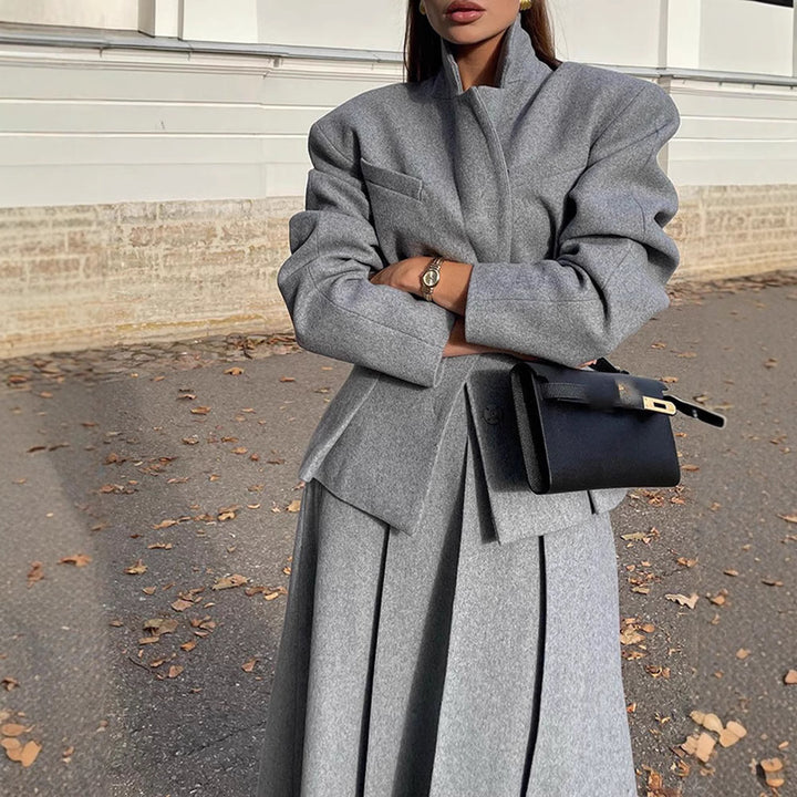 Damer elegant Oversize-jacka med hög krage och strukturerade ärmar Mirla-Eva Jonsson
