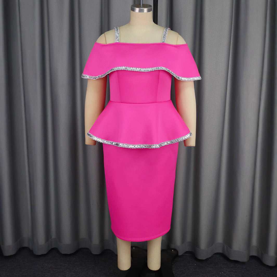 Damer elegant Peplum-klänning med off-shoulder design och glittrande detaljer Mirla-Eva Jonsson