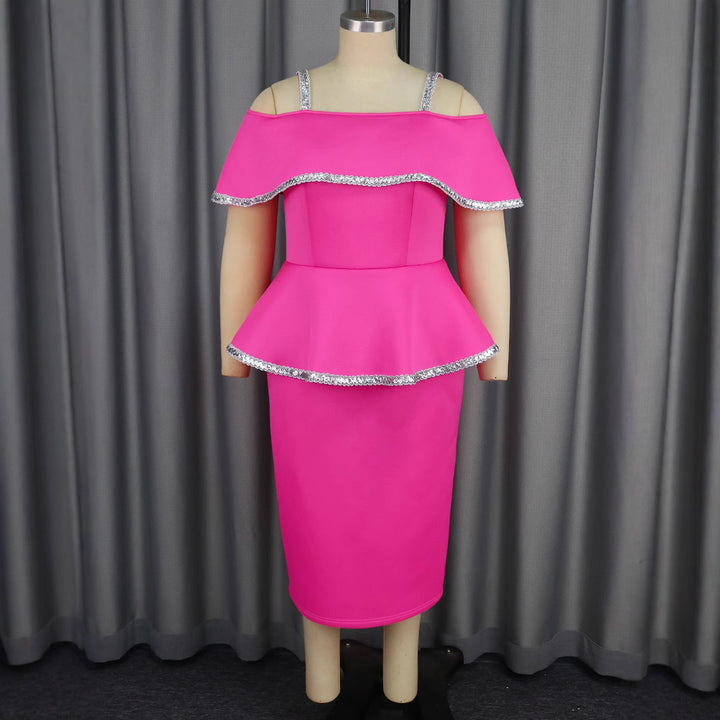 Damer elegant Peplum-klänning med off-shoulder design och glittrande detaljer Mirla-Eva Jonsson