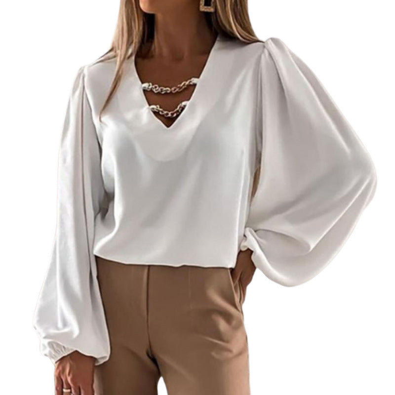 Damer elegant V-ringad blus med kedjedetalj Eva Jonsson-Eva Jonsson
