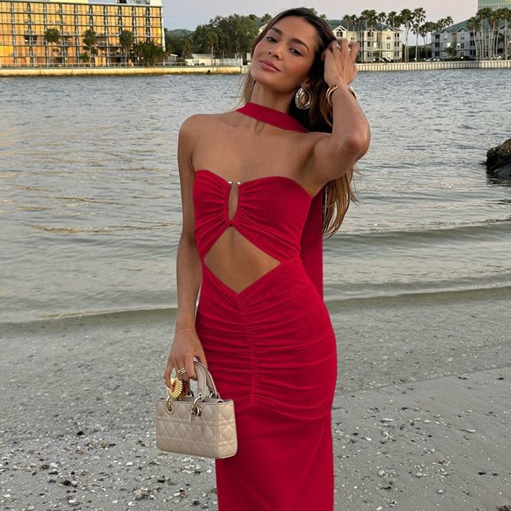 Damer elegant aftenkjole med cut-out-detaljer Mirla-Eva Jonsson