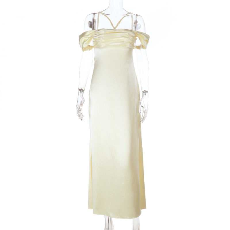 Damer elegant aftonklänning med off-shoulder design Mirla-Eva Jonsson