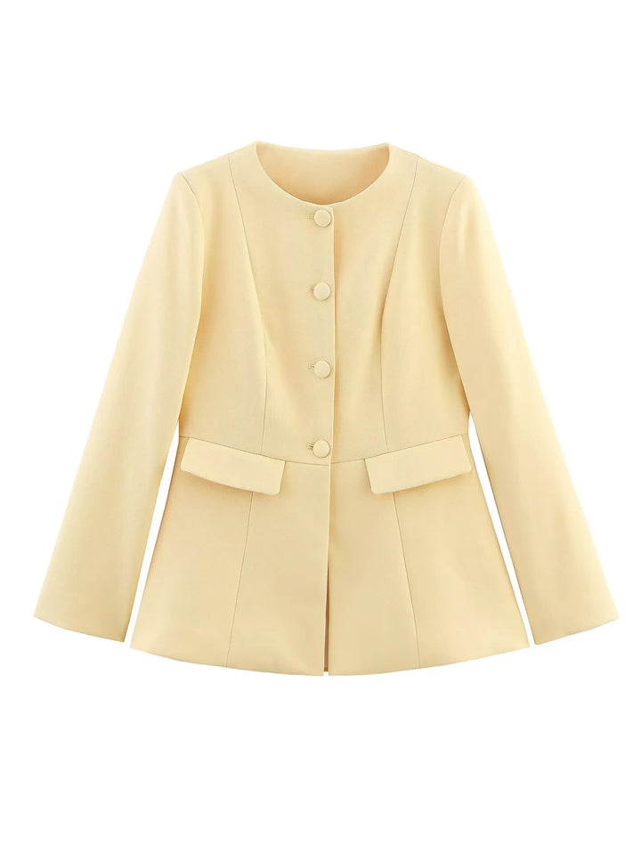 Damer elegant blazer med moderiktig skärning och dekorativa knapppdetaljer Mirla-Eva Jonsson