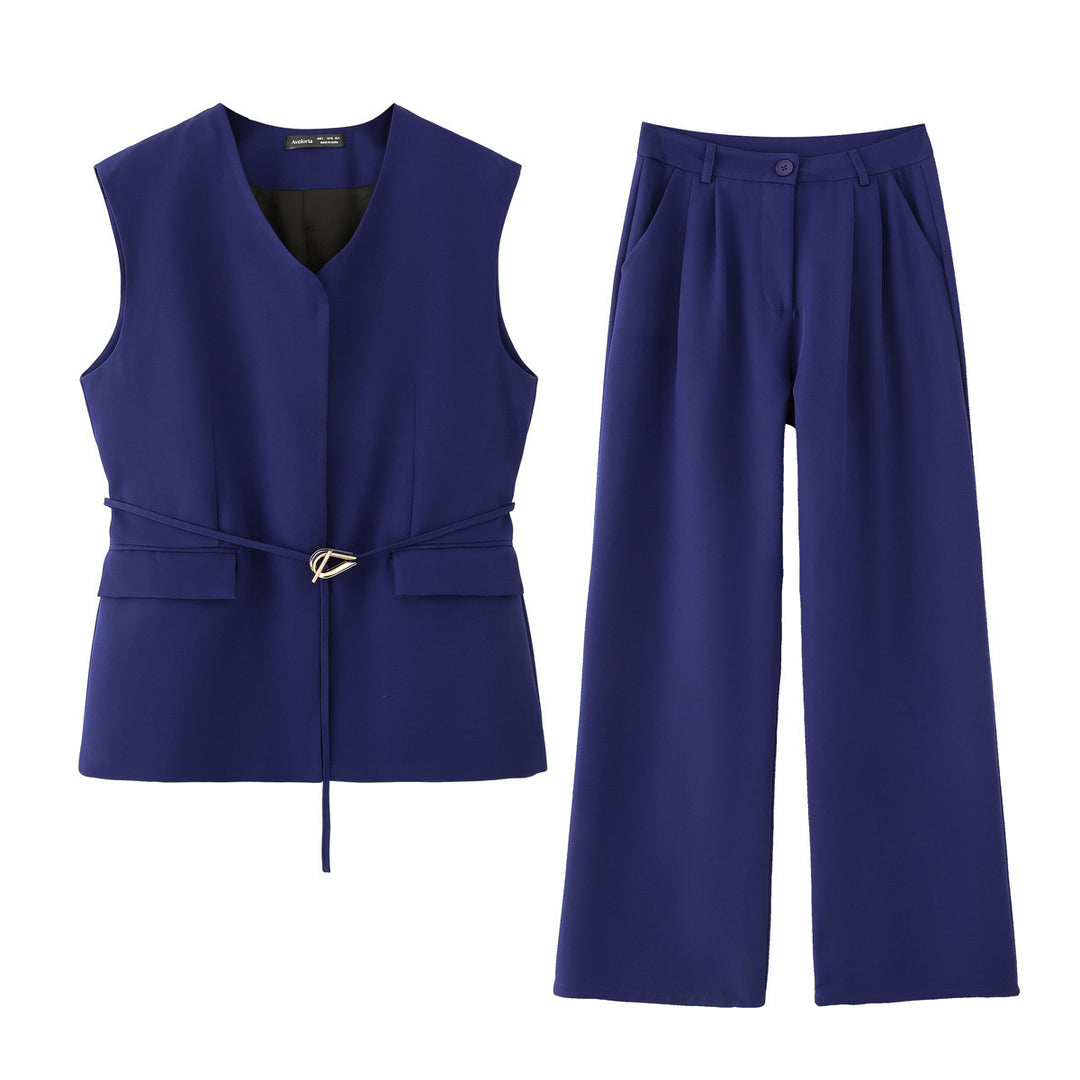 Damer elegant blazer- och byxensemble med modern bälte Mirla-Eva Jonsson
