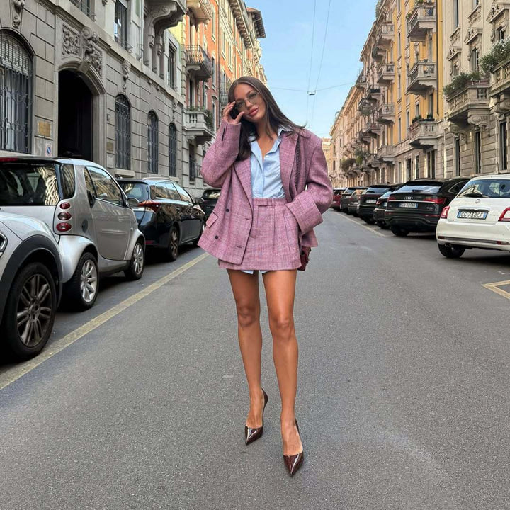 Damer elegant blazer- och minikjol-set med dubbel knapprad och strukturerad tyg Eva Jonsson-Eva Jonsson