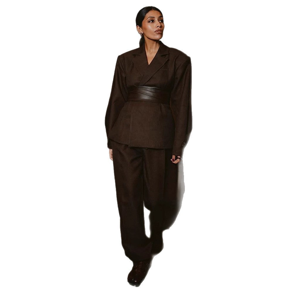 Damer elegant blazer outfit Mirla-Eva Jonsson
