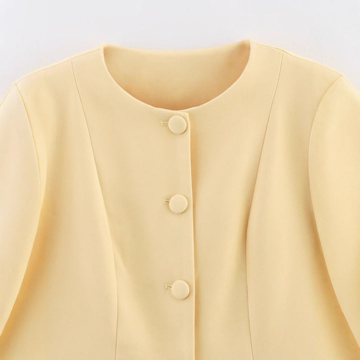 Damer elegant blazerjacka med strukturerad design och praktiska fickor Mirla-Eva Jonsson