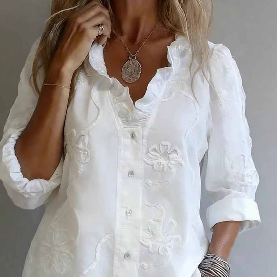 Damer elegant blus med blommiga broderier och voluminösa ärmar Mirla-Eva Jonsson
