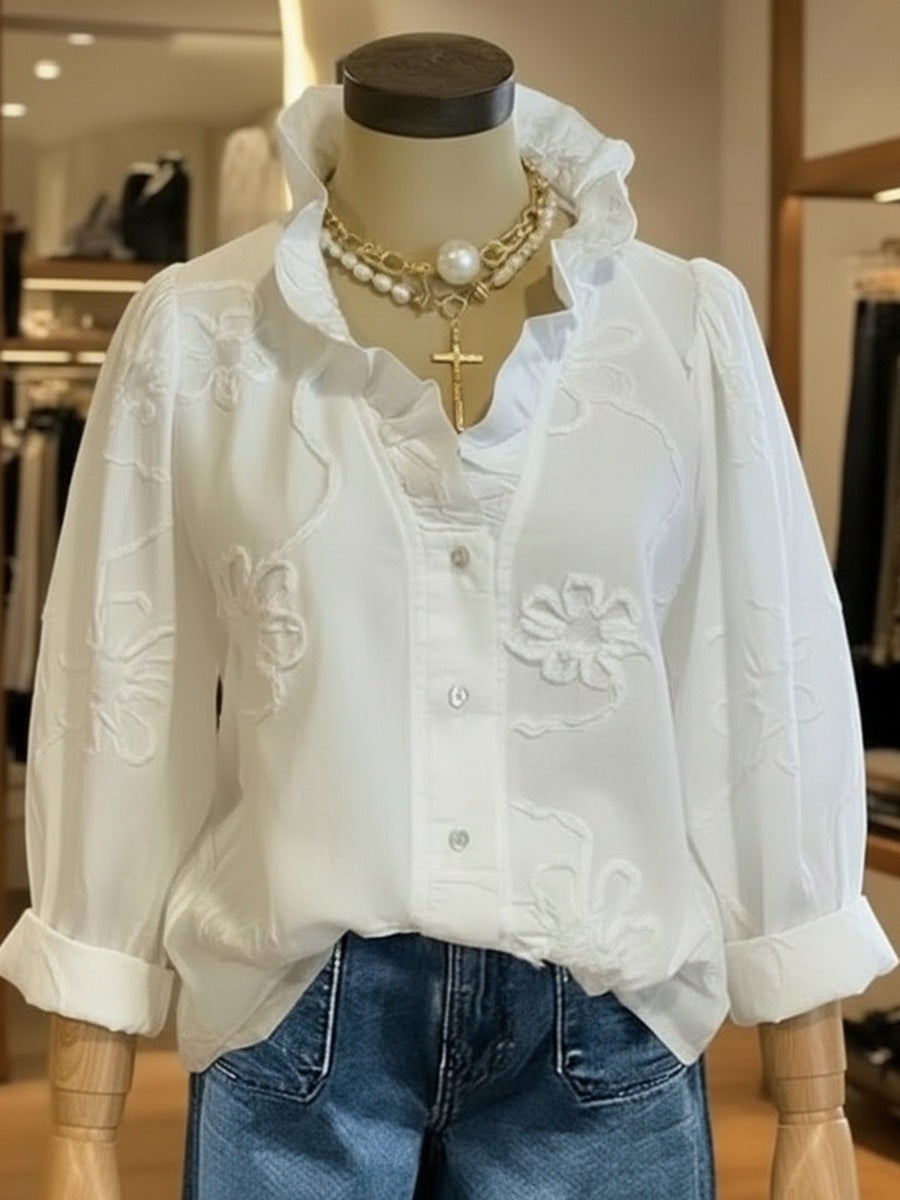 Damer elegant blus med blommiga broderier och voluminösa ärmar Mirla-Eva Jonsson